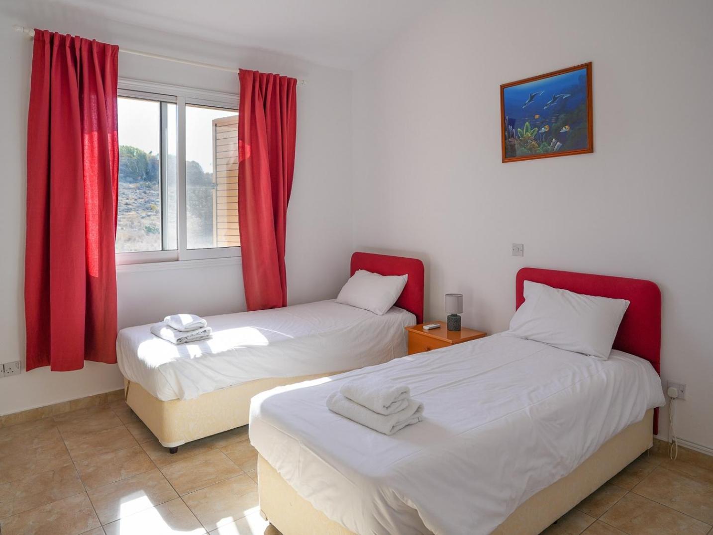 Resitour - Regina Gardens Apartment Paphos Exterior photo